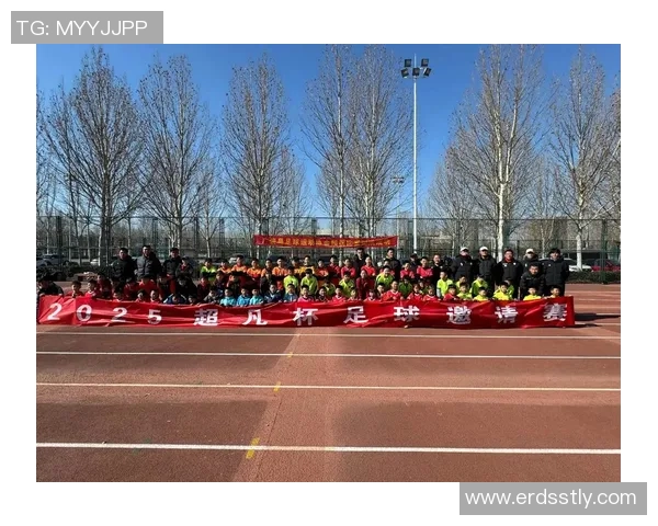 成都足球队的默契配合揭秘：如何在赛场上实现完美协作