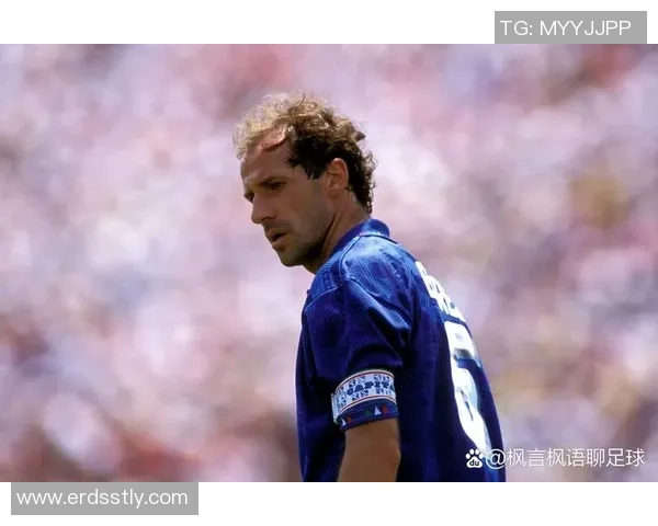 探索佩莱的传奇足球生涯与他在世界足坛的影响力