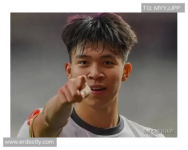新一代足球明星崭露头角他们的出道故事与未来展望