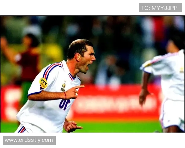 昔日足球巨星重聚赛场再现辉煌时刻的精彩回忆与传奇对决